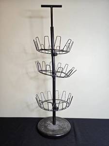 lot 128 image: Three-Tier Metal Wire Countertop Display Rack