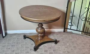 lot 135 image: Round Wooden Pedestal Side Table with Tripod Base