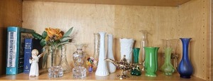 lot 147 image: VTG Colbalt Blue Vase & Collection of Decorative Vases and Figurines