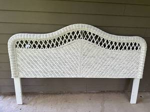 lot 237 image: Wicker Headboard with Lattice Detail, 53x80 Inches