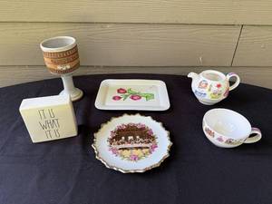 lot 244 image: Assorted Decorative Dishware and Ceramics Collection