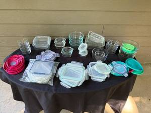 lot 250 image: Collection of Food Storage Containers with Lids Assorted Shapes and Sizes