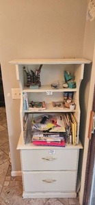 lot 258 image: White Wooden Hutch Bookcase with Shelves and Drawers, 59x25x12 Inches - shelf contents not included - in separate lots