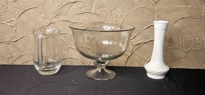 lot 270 image: Glass Pitcher, Pedestal Bowl, and White Milk Glass Vase Set