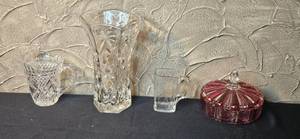 lot 271 image: Assorted Crystal and Pink Glassware Lot with Vase, Pitchers, and Lidded Candy Dish