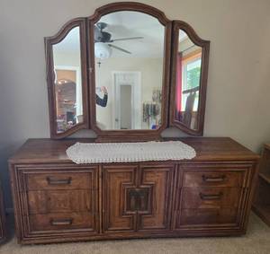lot 295 image: Large Wooden Dresser with Triple Mirror and Drawers, 78x74x19 Inches