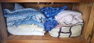 lot 350 image: Collection of Blankets, Quilts, and Bedding Linens