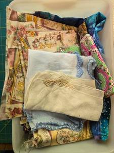 lot 376 image: Large Lot of Assorted Fabric Scraps and Quilting Pieces