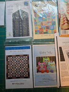 lot 383A image: Large Collection of Quilt Patterns, Sewing Templates, and Crafting Instructions