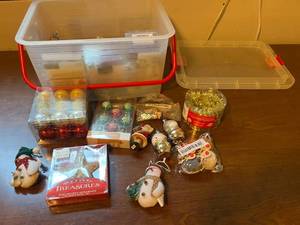 lot 413 image: Large Lot of Christmas Ornaments, Garland, Lights and Storage Bin