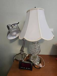 lot 445 image: Lot of 2 Table Lamps and Westclox Digital Alarm Clock