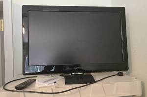 lot 446 image: Vizio 26-Inch Flat Panel Television with Remote and Manuals