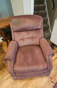 lot 463 image: Reclining Upholstered Armchair in Mauve Fabric
