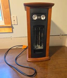 lot 495 image: Life Corp Electric Infrared Heater LS21-2W-IQT 1500W with Wood Trim