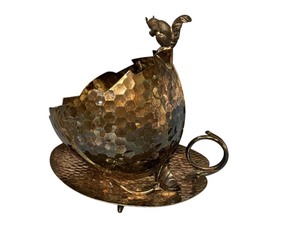 lot 15 image: Antique Meriden Quadruple Plate Nut Bowl with Squirrel and Floral Motif