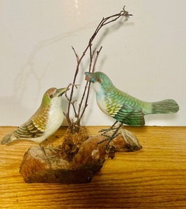 lot 445 image: Lovely Bird sculpture