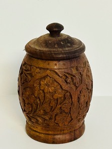 lot 409 image: Vintage Carved Lidded Wood Vessel from India
