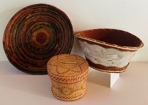 lot 359 image: Collection of 3 Handcrafted Native American Baskets Assorted Styles