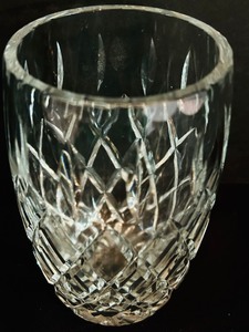 lot 245 image: Gorgeous Lead Crystal Vase
