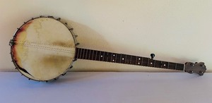 lot 134 image: Vintage Banjo