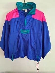 lot 137 image: Vintage Columbia Windbreaker Size Medium