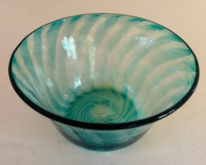 lot 67 image: Artisan Crafted Signed Swirl Glass Bowl