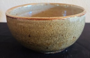 lot 88 image: Megan Keil 2003 Signed Stoneware Pottery Bowl