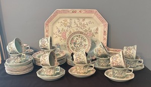 lot 264 image: Adams Calyx Ware Singapore Bird Patterned China Dinnerware Set