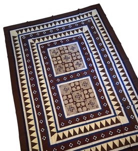 lot 284 image: Vintage Handmade Geometric Quilt