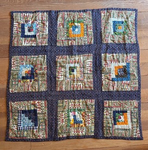 lot 372 image: Vintage Handmade Patchwork Quilt Tapestry