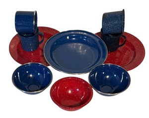 lot 424 image: Vintage Enamel Plates, Bowls, and Mugs
