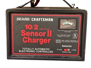lot 463 image: Sears Craftsman 102 Sensor II Battery Charger