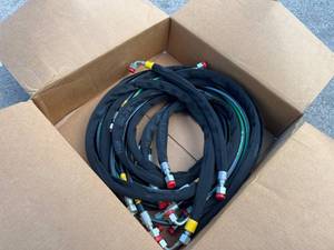 lot 436 image: Hydraulic Hoses with Fittings in Assorted Sizes