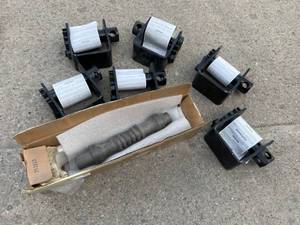 lot 438 image: Sliding Winch and Worm Drive Components Set