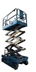 lot 301 image: Genie GS- 2646 Scissor Lift