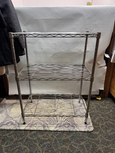lot 29 image: Metal Shelf