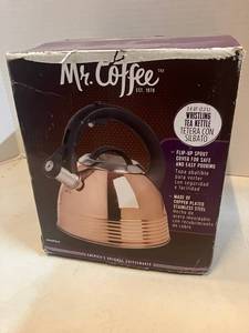 lot 6 image: Whistling Tea Kettle