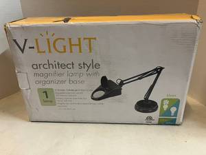 lot 9 image: Architect Style Magnifier Lamp