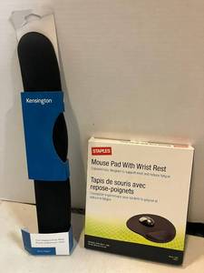 lot 85 image: Keyboard Wrist Rest and Mouse Pad