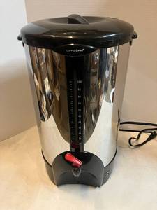 lot 83 image: 100 Cup Percolating Urn