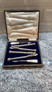 lot 32 image: Antique Silver and Mother of Pearl Caviar Serving Set in Presentation Box