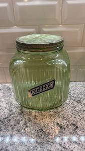 lot 42 image: Vintage Ribbed Vaseline Uranium Glass Canister Jar