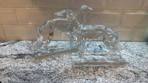 lot 57 image: Set of 2 Clear Glass Dog Bookends 9x8 Inches