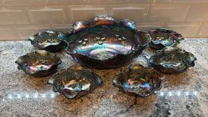 lot 94 image: Vintage Carnival Glass Berry Bowl Set with Grape Pattern, 7 Pieces