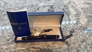 lot 140 image: Waterman Fountain Pen Set with Box and Accessories