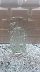 lot 178 image: Etched Glass Vase with Asian Motif, 9.25 x 5 in