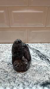 lot 195 image: Nuvuk Canada Soapstone Seal Figurine 3.5 in