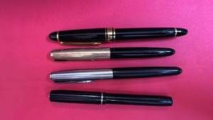 lot 219 image: Set of 4 Vintage Fountain Pens with Gold and Silver Toned Accents