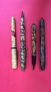 lot 224 image: Collection of 4 Vintage Marbled Fountain Pens and Ballpoint Pen