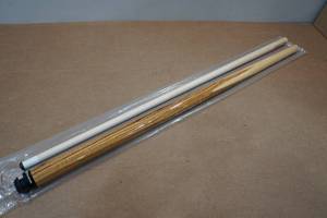 lot 13 image: Players 21oz Pool Cue